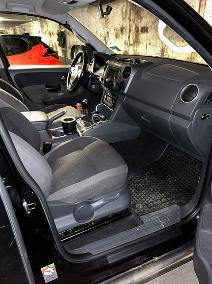 Volkswagen Amarok 7 of 9