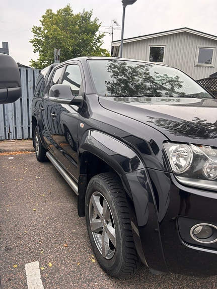 Volkswagen Amarok 9 of 9