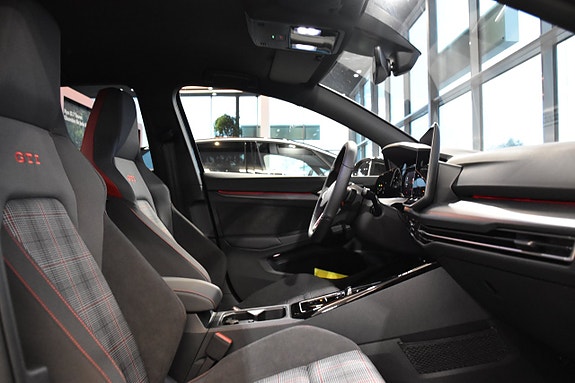 Volkswagen Golf I 22 of 26