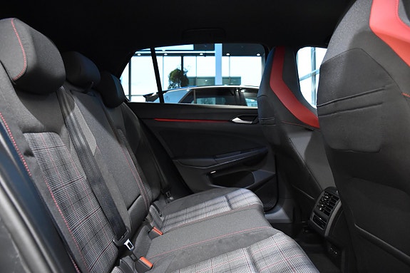 Volkswagen Golf I 23 of 26
