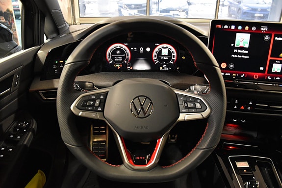 Volkswagen Golf I 11 of 26