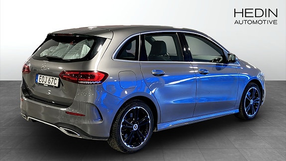 Mercedes-Benz B250 e 2 of 5