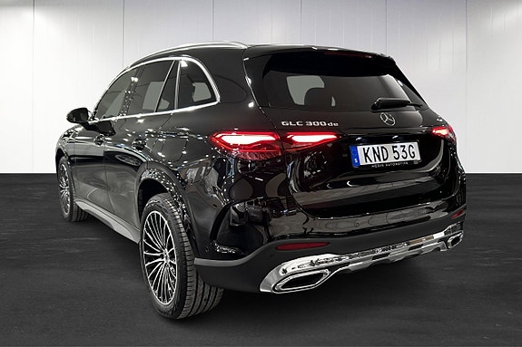 Mercedes-Benz GLC300 d 2 of 5