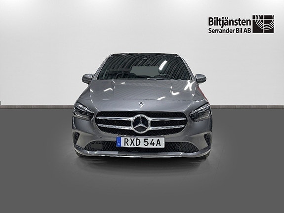 Mercedes-Benz B250 e 2 of 5