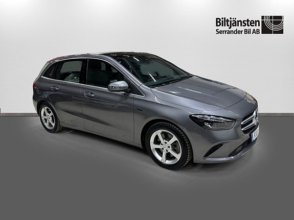 Mercedes-Benz B250 e 3 of 5
