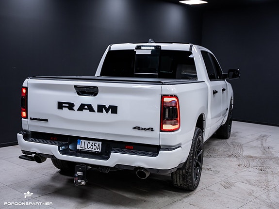 Dodge RAM 1500 12 of 30