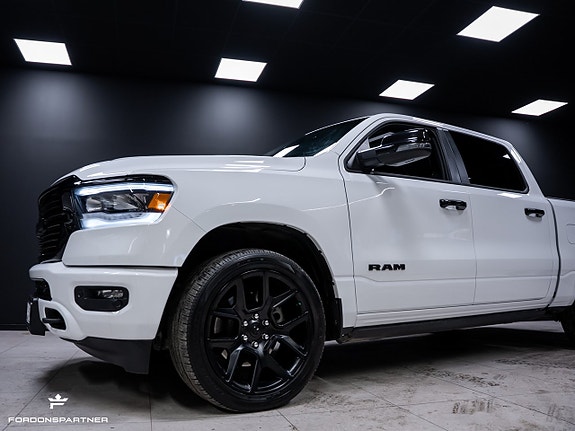 Dodge RAM 1500 3 of 30