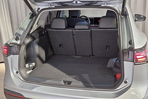 Volkswagen Tiguan 5 of 13