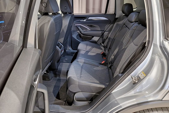Volkswagen Tiguan 12 of 13