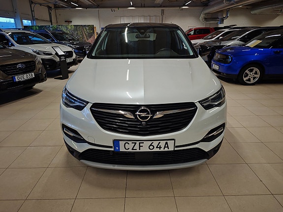 Opel Grandland X 2 of 5