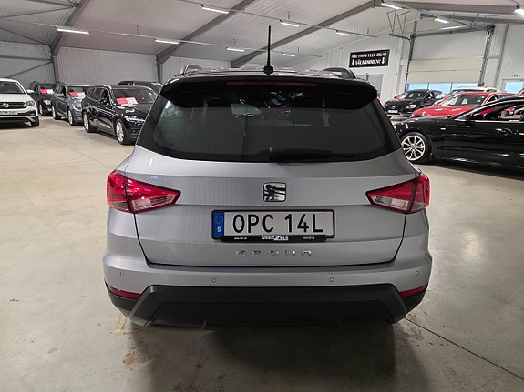 Seat Arona 4 of 5