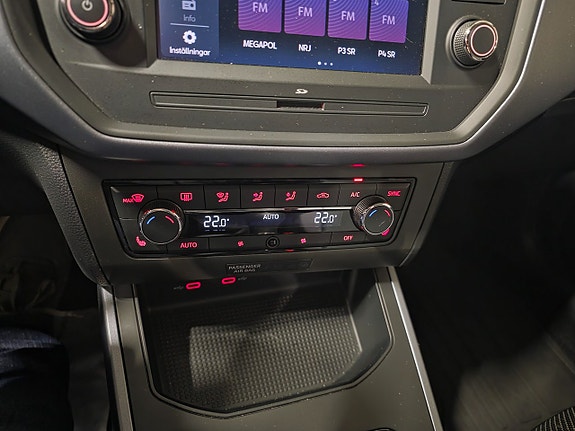 Seat Arona 8 of 10
