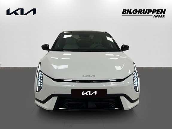 Kia EV4 2 of 5