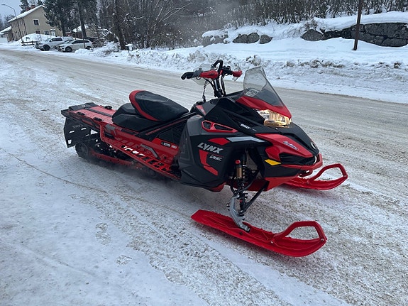 Lynx Xterrain Re 3700 850 E-Tec -22 2 of 5