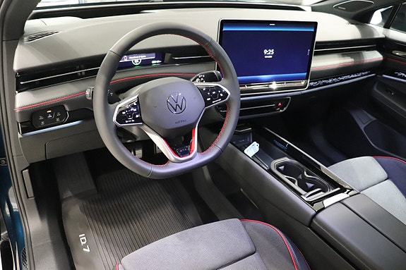 Volkswagen ID.7 7 of 10