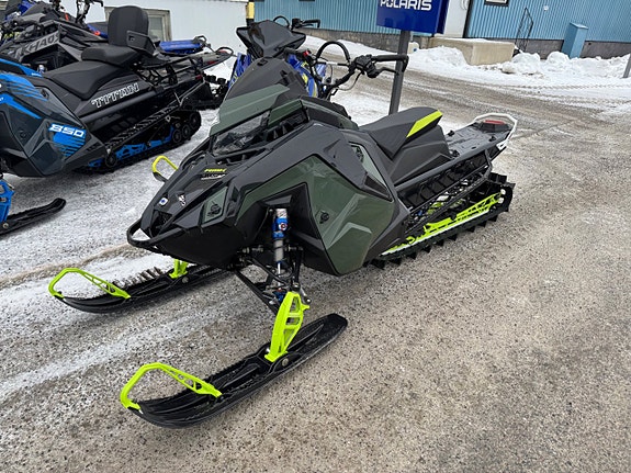 Polaris 9R KHAOS SLASH 146 7S - 24 5 of 5