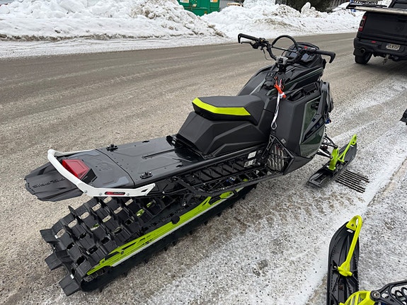 Polaris 9R KHAOS SLASH 146 7S - 24 2 of 5