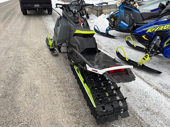 Polaris 9R KHAOS SLASH 146 7S - 24 3 of 5