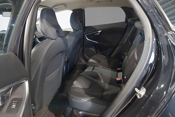 Volvo V40 7 of 10