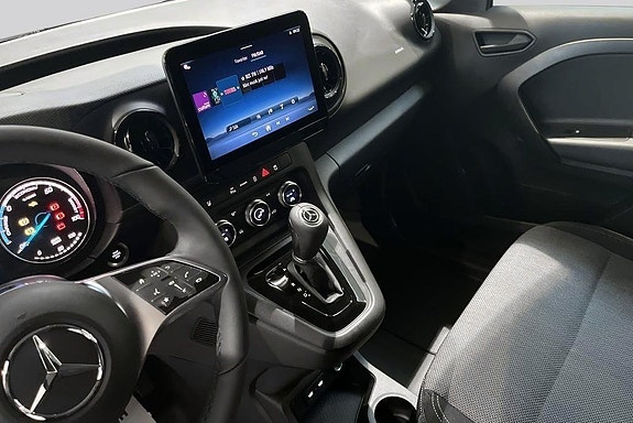 Mercedes-Benz eCitan 12 of 15