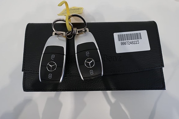 Mercedes-Benz A250 e 26 of 27