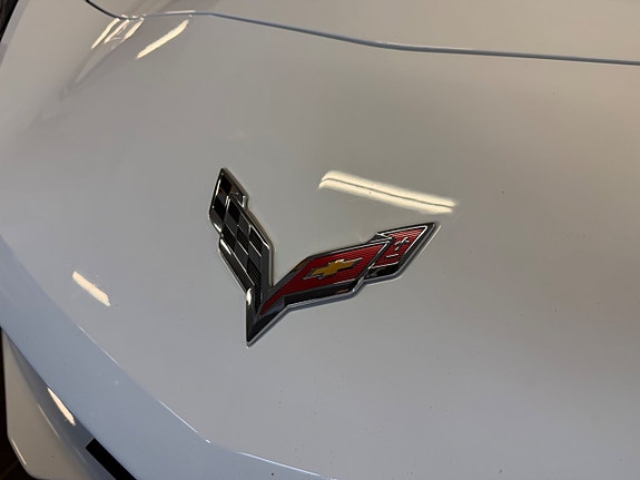 Chevrolet Corvette 10 of 30
