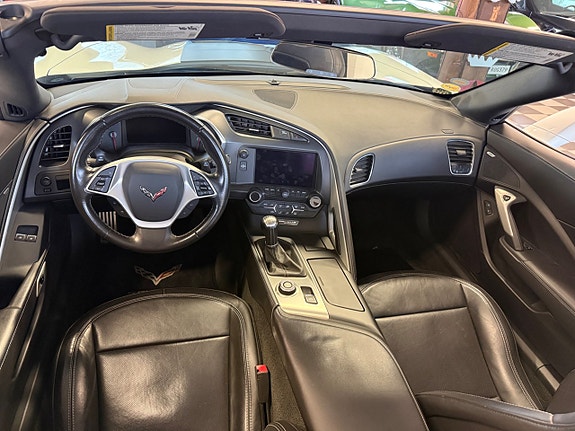 Chevrolet Corvette 23 of 30