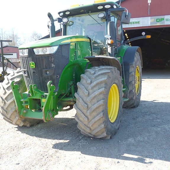John Deere 7310R