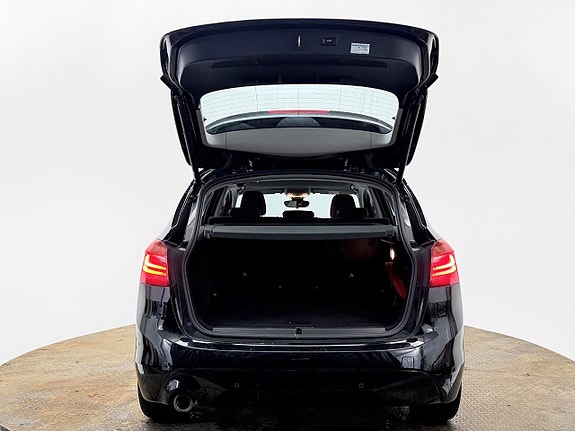BMW 225xe 8 of 27