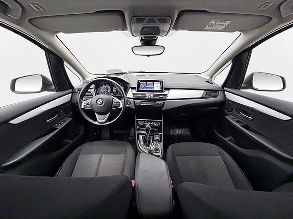 BMW 225xe 13 of 27