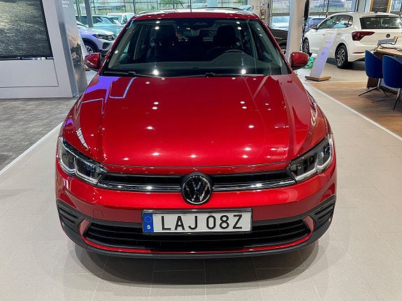 Volkswagen Polo 2 of 14