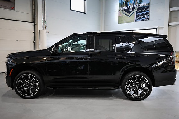Chevrolet Tahoe 3 of 30