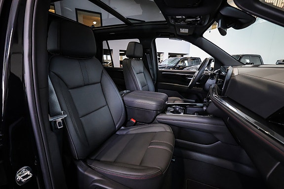 Chevrolet Tahoe 15 of 30