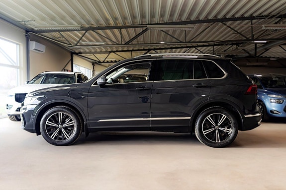 Volkswagen Tiguan 7 of 13