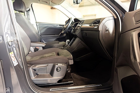 Volkswagen Tiguan 12 of 13