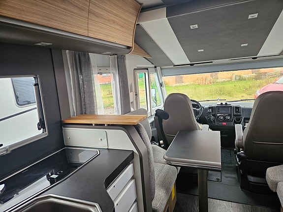 Adria Sonic Axess 700 DC 6 of 7