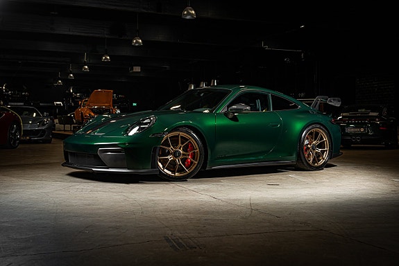 Porsche 911 3 of 5