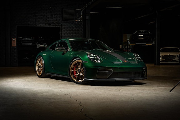 Porsche 911 9 of 30