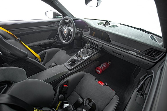 Porsche 911 17 of 30
