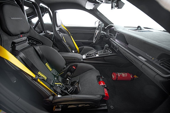Porsche 911 18 of 30