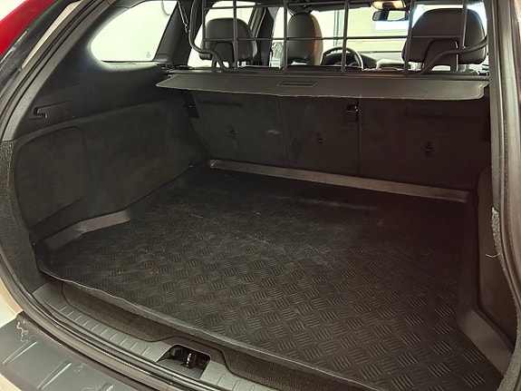 Volvo XC60 8 of 12