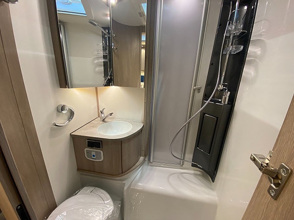 Kabe Travel Master Classic 740 LGB 10 of 13