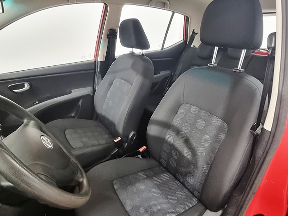 Hyundai i10 6 of 19