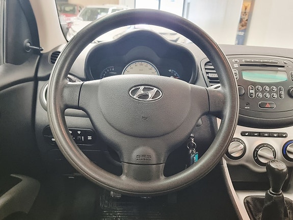 Hyundai i10 10 of 19