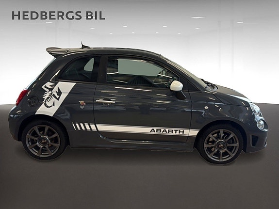 Abarth 595 2 of 5