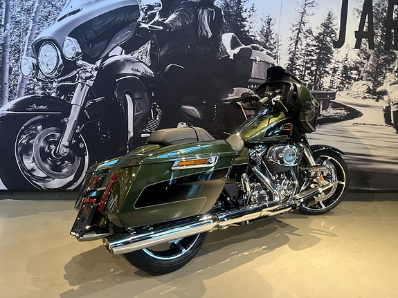 Harley-Davidson Street Glide "Olive Steel" *Omgående leverans* 16 of 19