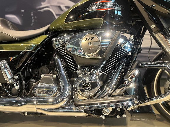 Harley-Davidson Street Glide "Olive Steel" *Omgående leverans* 4 of 19