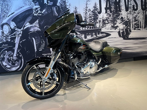 Harley-Davidson Street Glide "Olive Steel" *Omgående leverans* 10 of 19