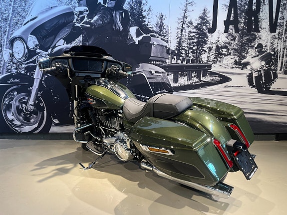Harley-Davidson Street Glide "Olive Steel" *Omgående leverans* 14 of 19