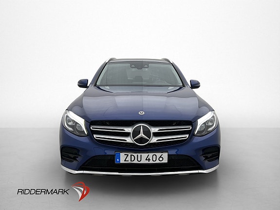 Mercedes-Benz GLC300 2 of 5